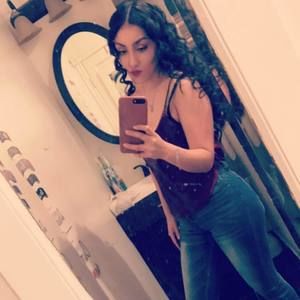 Meet your Posher, Alejandra